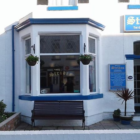 Strides Hotel Μπλάκπουλ Εξωτερικό φωτογραφία