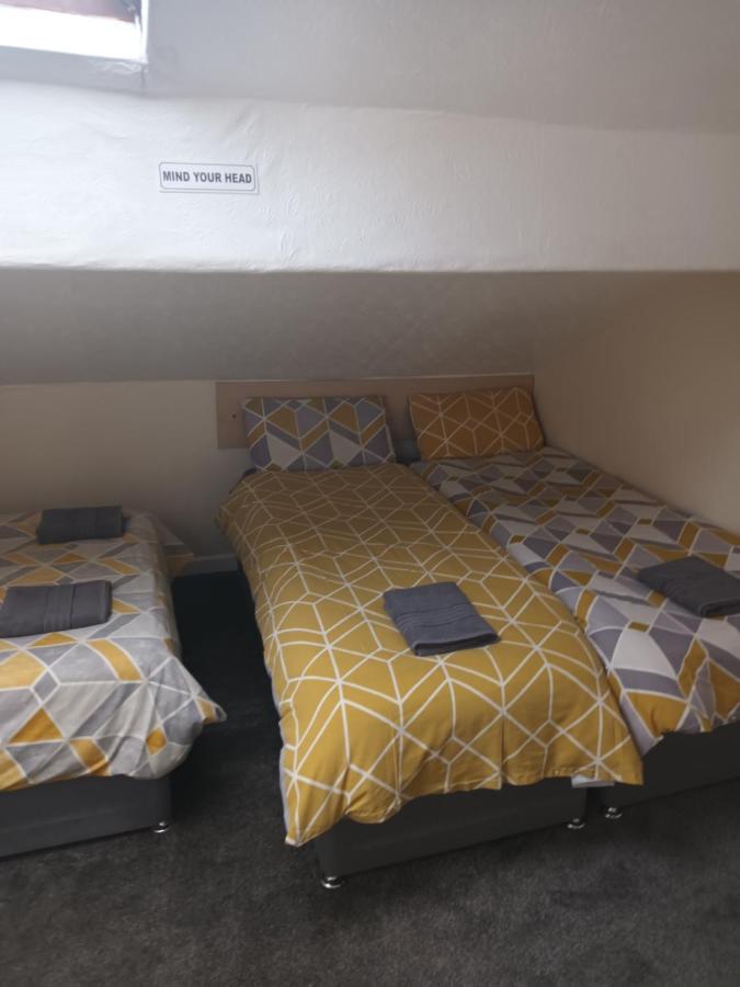 Strides Hotel Μπλάκπουλ Εξωτερικό φωτογραφία