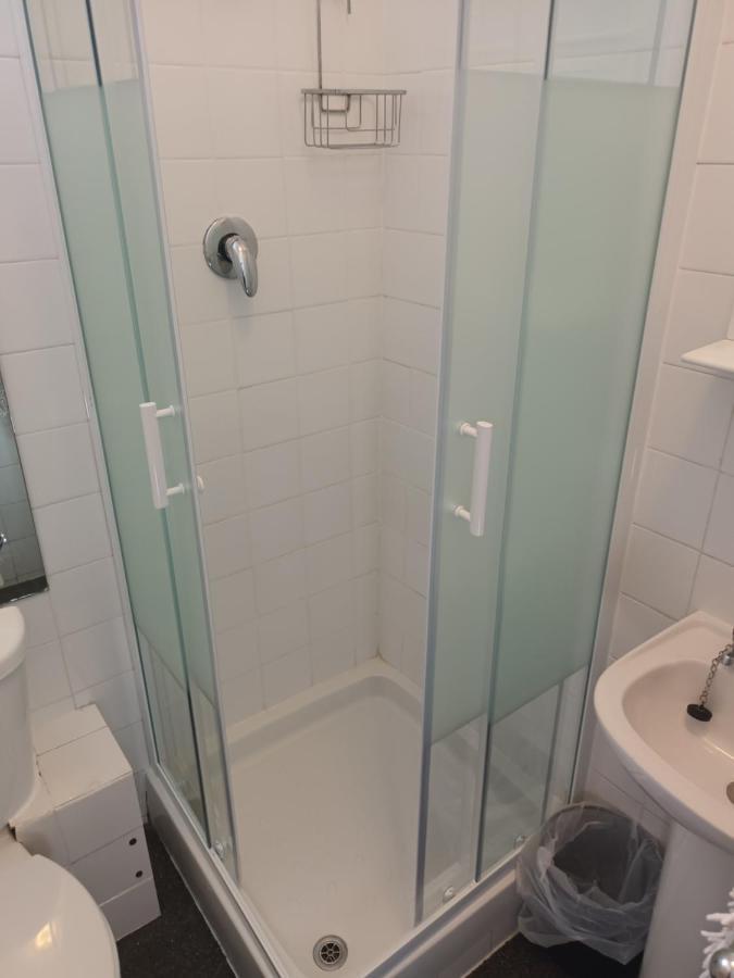 Strides Hotel Μπλάκπουλ Εξωτερικό φωτογραφία
