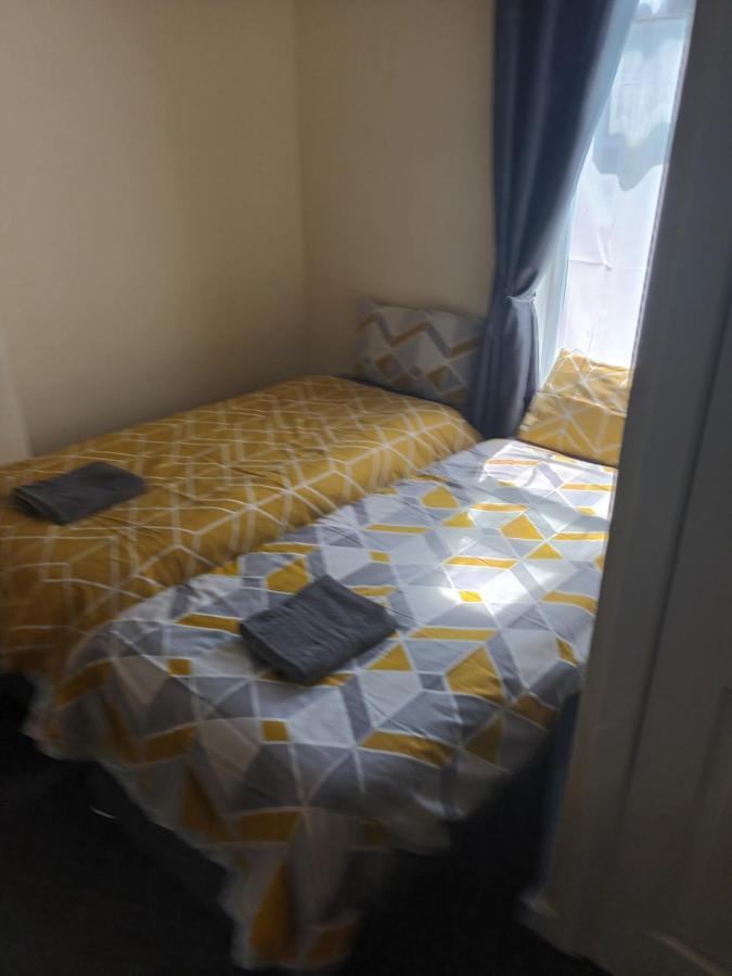 Strides Hotel Μπλάκπουλ Εξωτερικό φωτογραφία