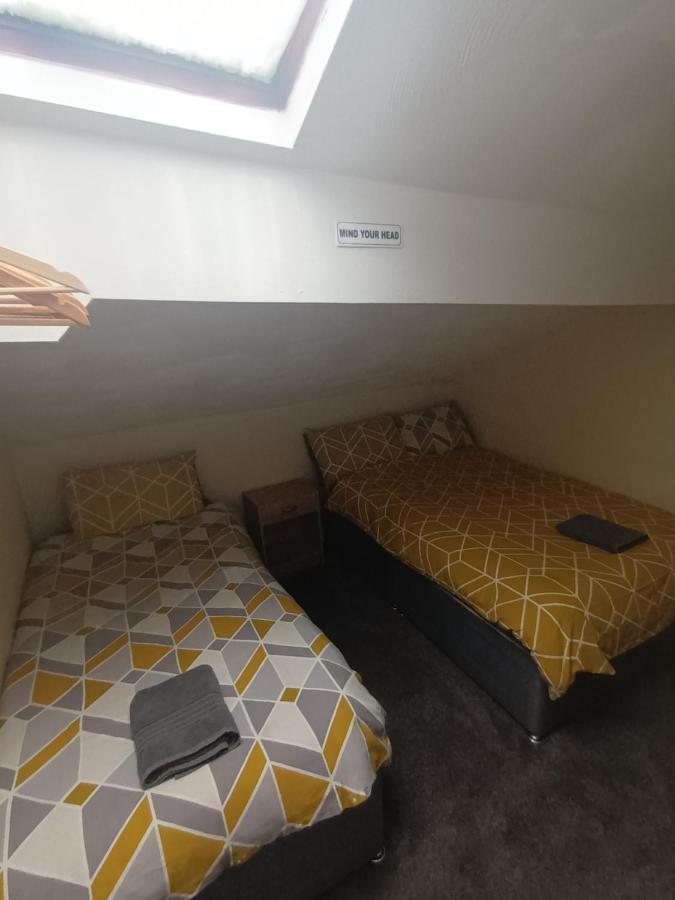 Strides Hotel Μπλάκπουλ Εξωτερικό φωτογραφία