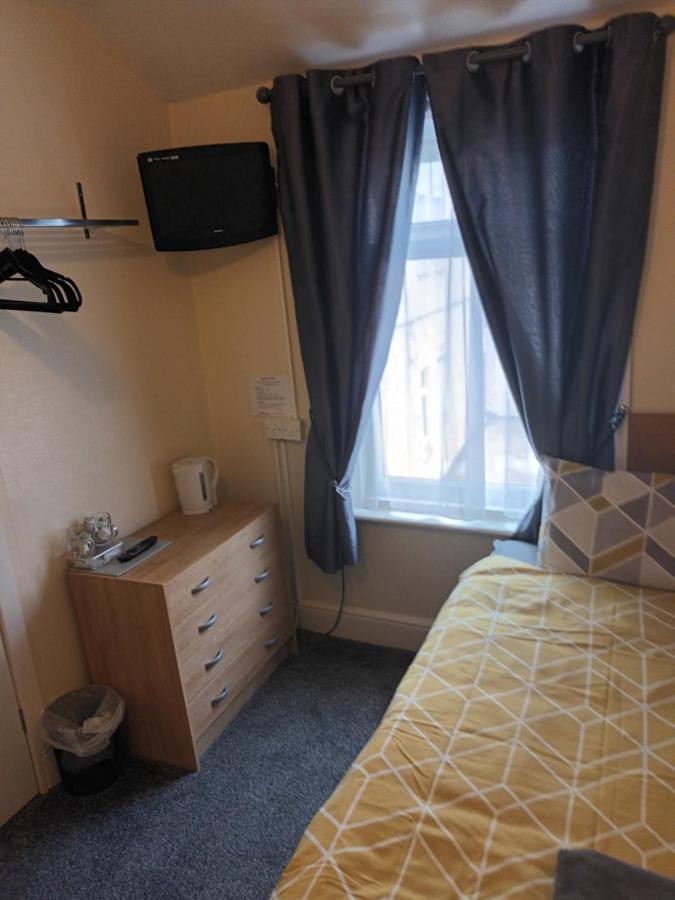 Strides Hotel Μπλάκπουλ Εξωτερικό φωτογραφία