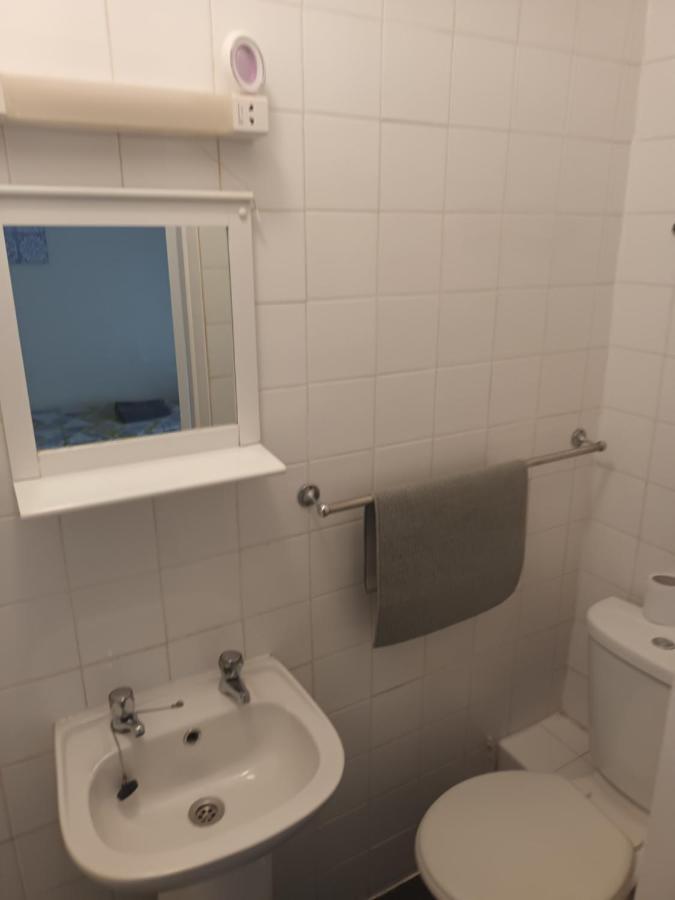 Strides Hotel Μπλάκπουλ Εξωτερικό φωτογραφία
