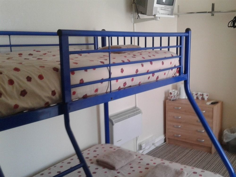 Strides Hotel Μπλάκπουλ Εξωτερικό φωτογραφία