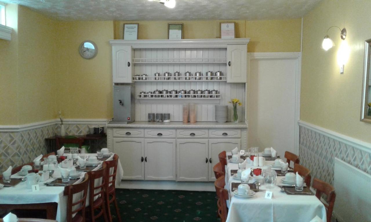Strides Hotel Μπλάκπουλ Εξωτερικό φωτογραφία